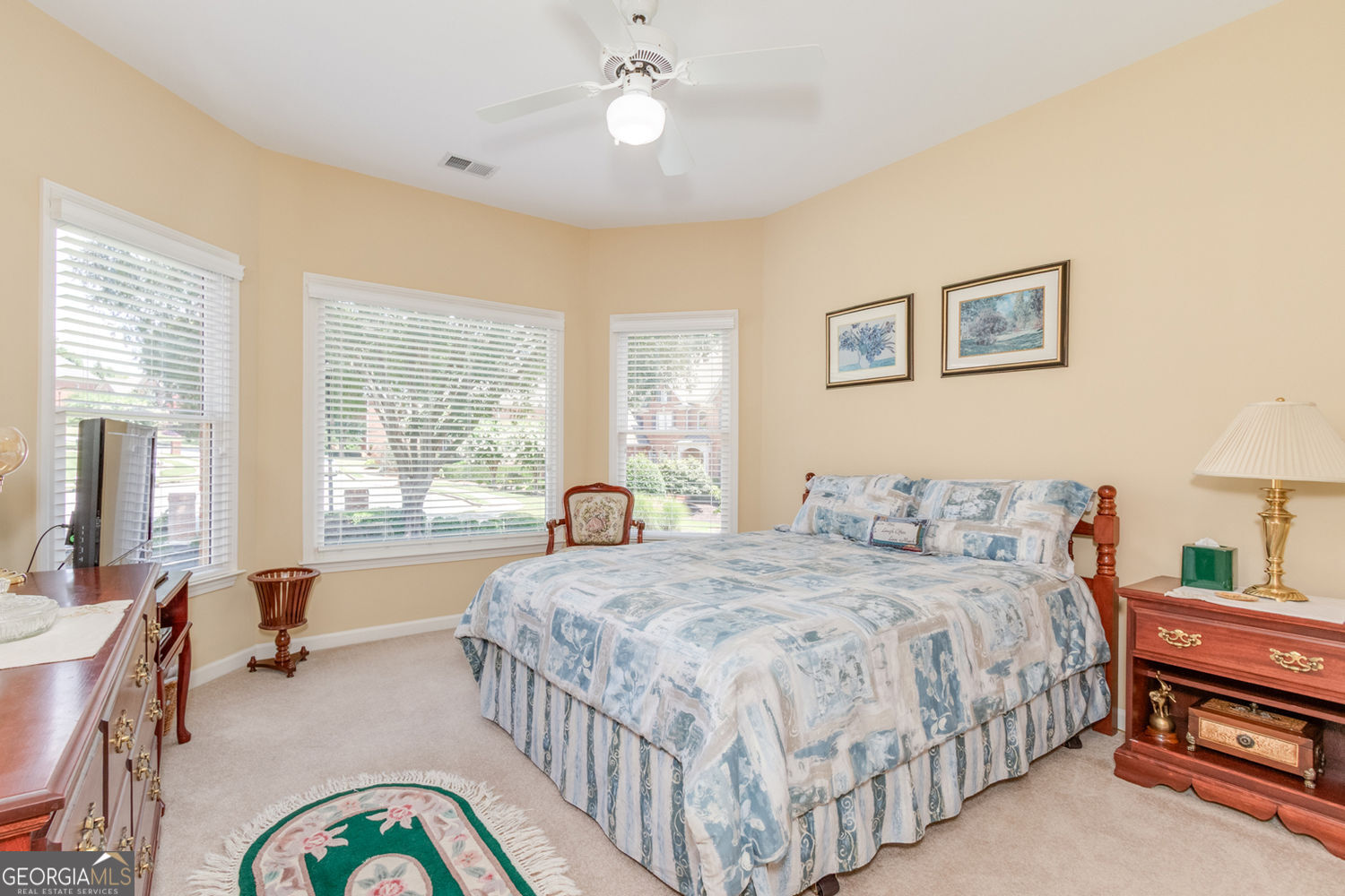 Alpharetta, Georgia 30022, United States, 5 Bedrooms Bedrooms, ,5 BathroomsBathrooms,Residential,Pending,182551