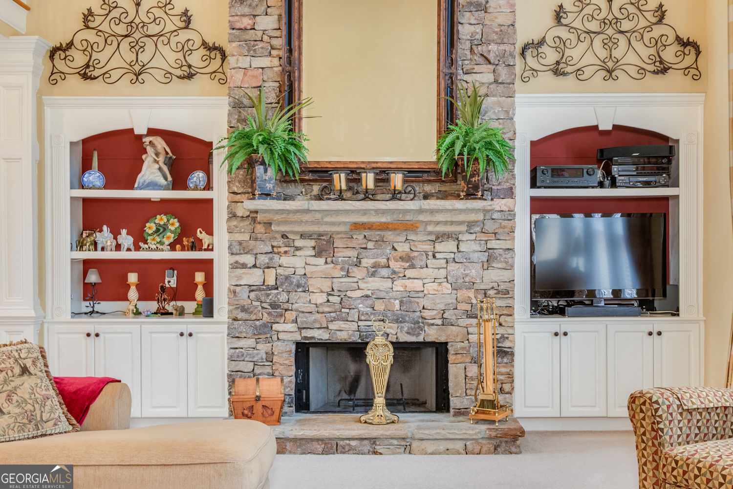 Alpharetta, Georgia 30022, United States, 5 Bedrooms Bedrooms, ,5 BathroomsBathrooms,Residential,Pending,182551