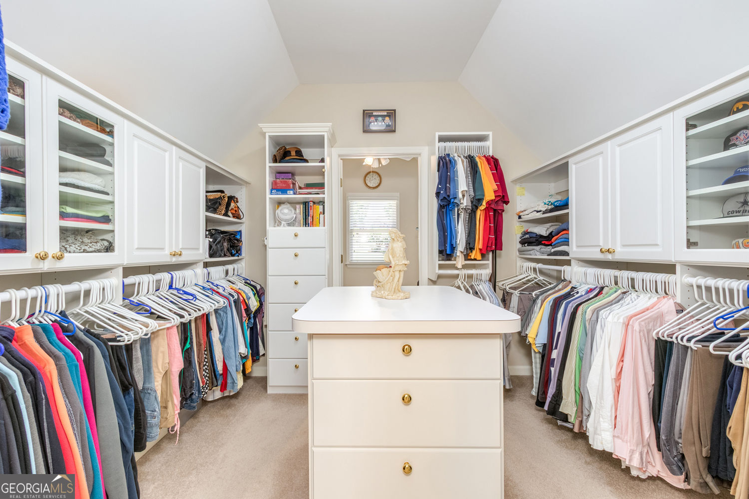 Alpharetta, Georgia 30022, United States, 5 Bedrooms Bedrooms, ,5 BathroomsBathrooms,Residential,Pending,182551