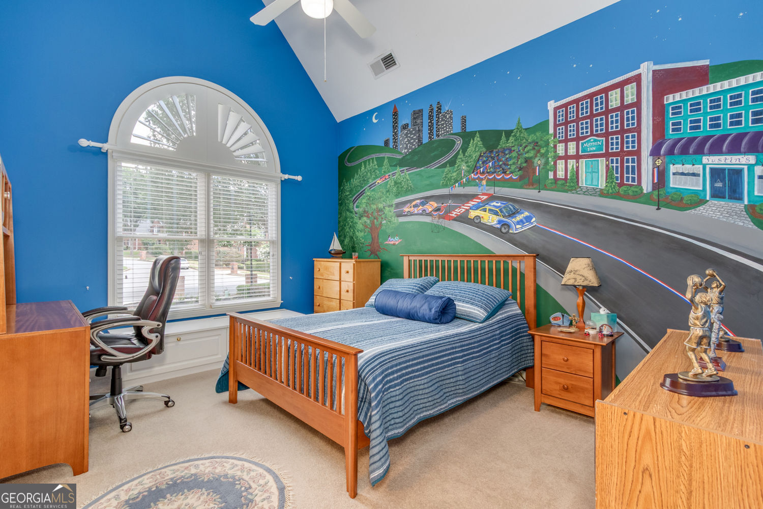 Alpharetta, Georgia 30022, United States, 5 Bedrooms Bedrooms, ,5 BathroomsBathrooms,Residential,Pending,182551