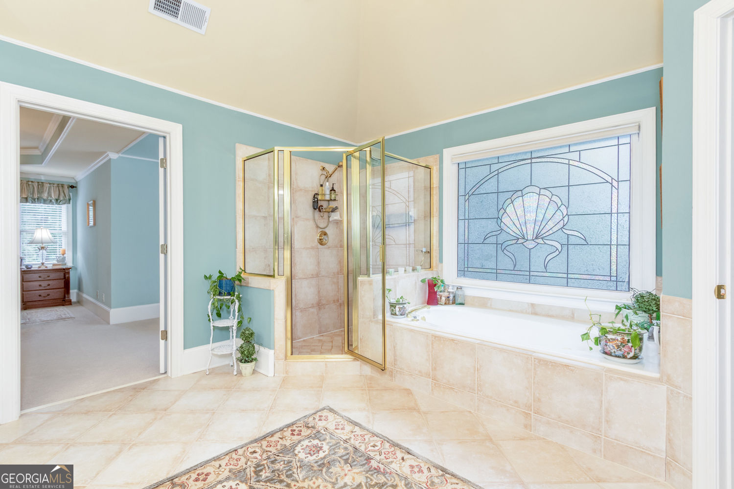 Alpharetta, Georgia 30022, United States, 5 Bedrooms Bedrooms, ,5 BathroomsBathrooms,Residential,Pending,182551