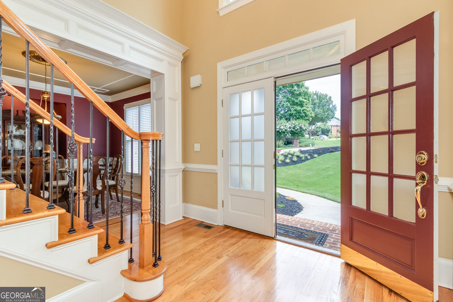 Alpharetta, Georgia 30022, United States, 5 Bedrooms Bedrooms, ,5 BathroomsBathrooms,Residential,Pending,182551