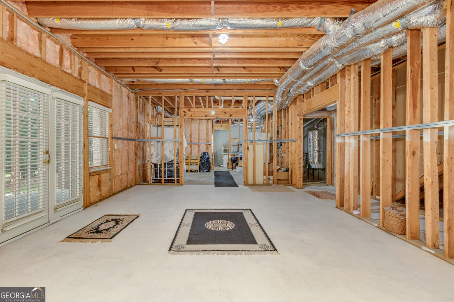 Alpharetta, Georgia 30022, United States, 5 Bedrooms Bedrooms, ,5 BathroomsBathrooms,Residential,Pending,182551