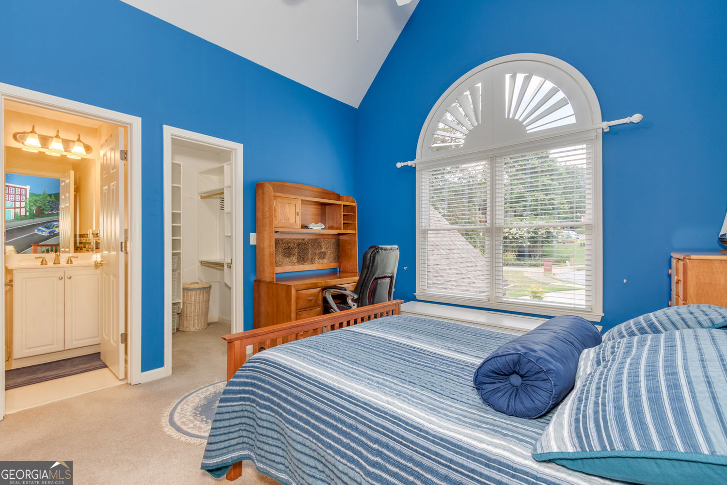 Alpharetta, Georgia 30022, United States, 5 Bedrooms Bedrooms, ,5 BathroomsBathrooms,Residential,Pending,182551