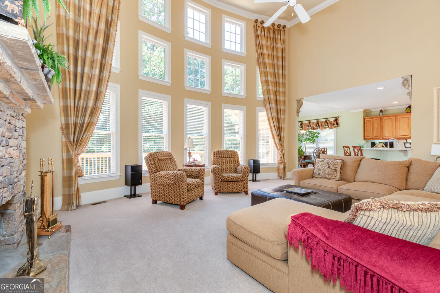 Alpharetta, Georgia 30022, United States, 5 Bedrooms Bedrooms, ,5 BathroomsBathrooms,Residential,Pending,182551