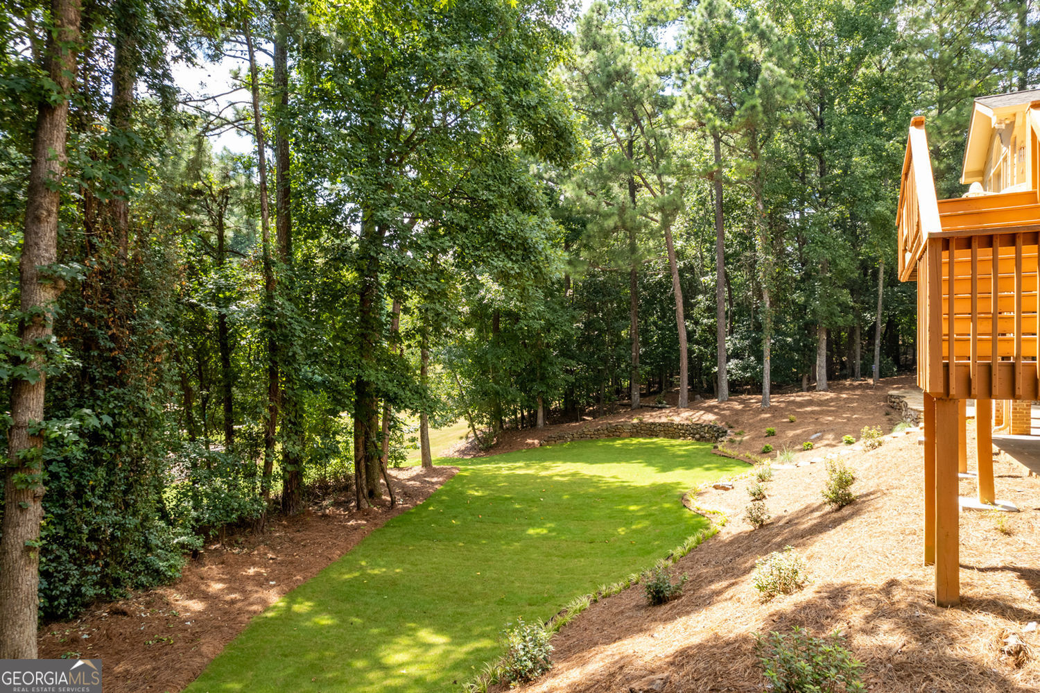 Alpharetta, Georgia 30022, United States, 5 Bedrooms Bedrooms, ,5 BathroomsBathrooms,Residential,Pending,182551