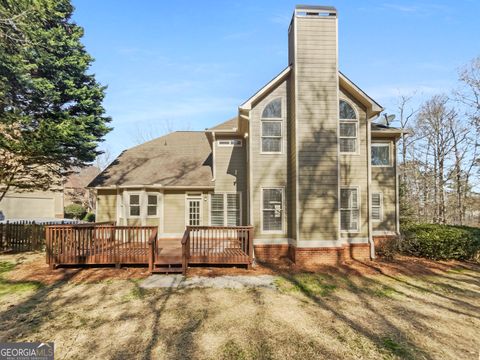 A home in Dacula