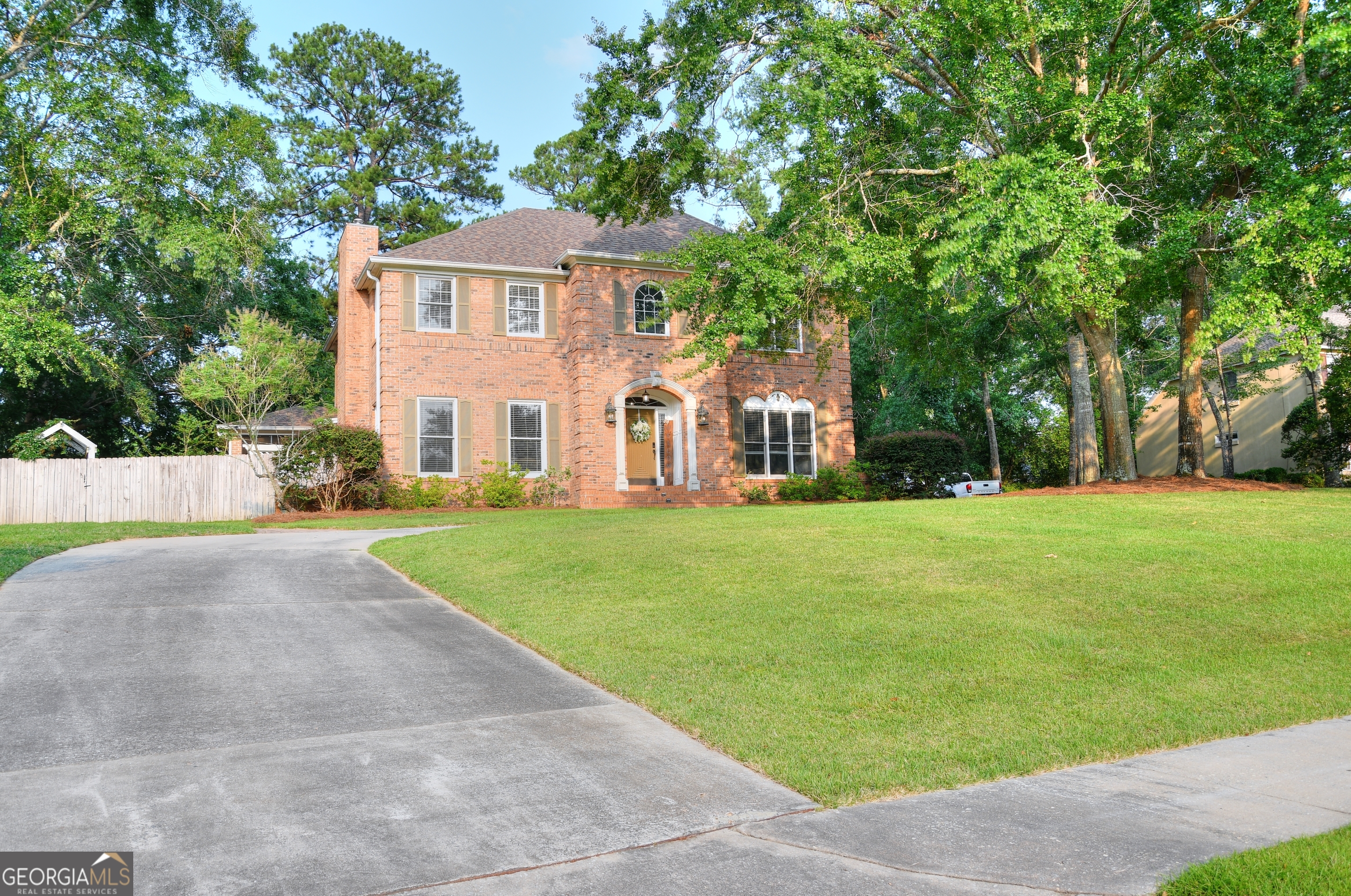 505 Knob Hill Dr