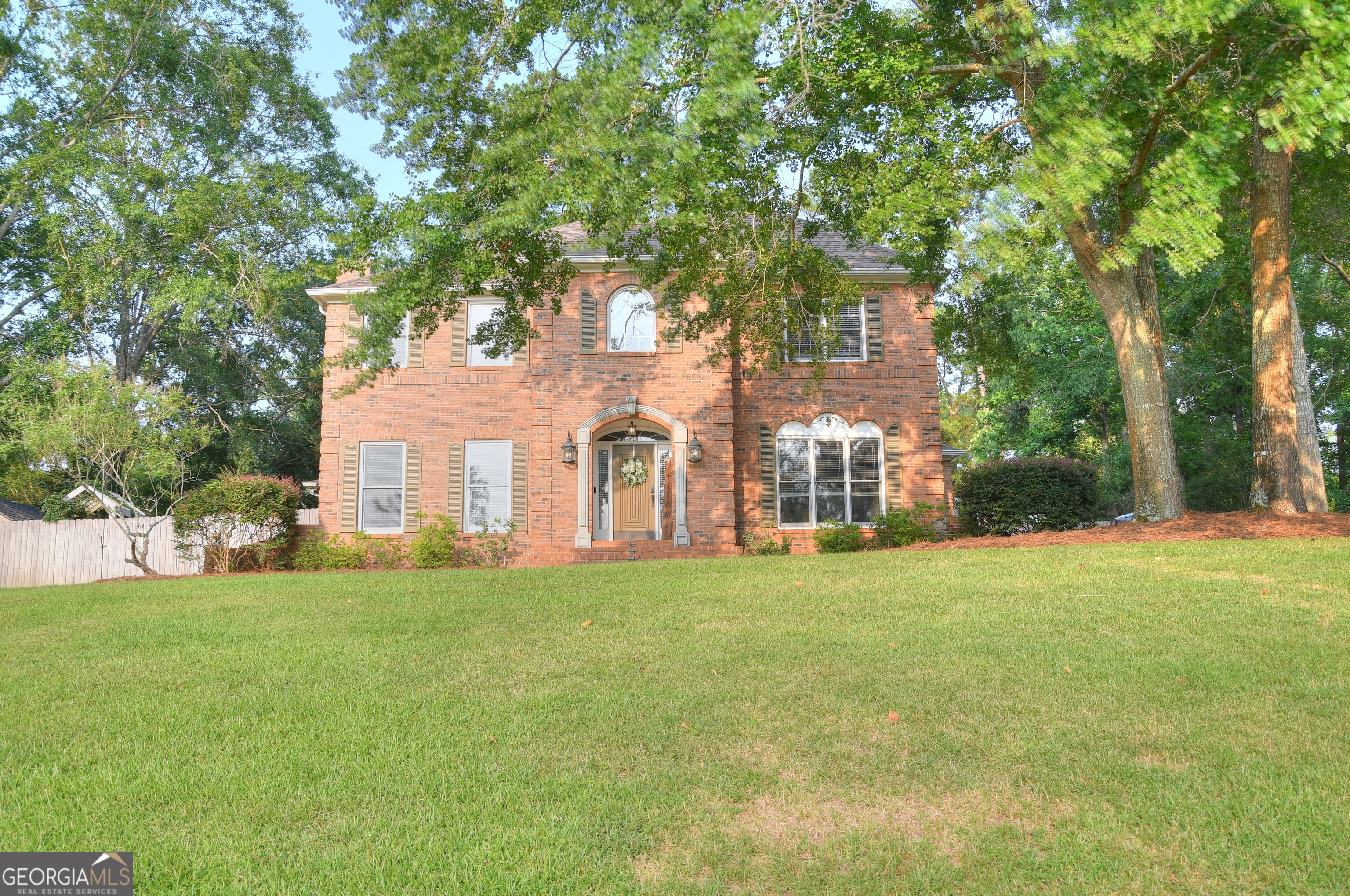 505 Knob Hill Dr