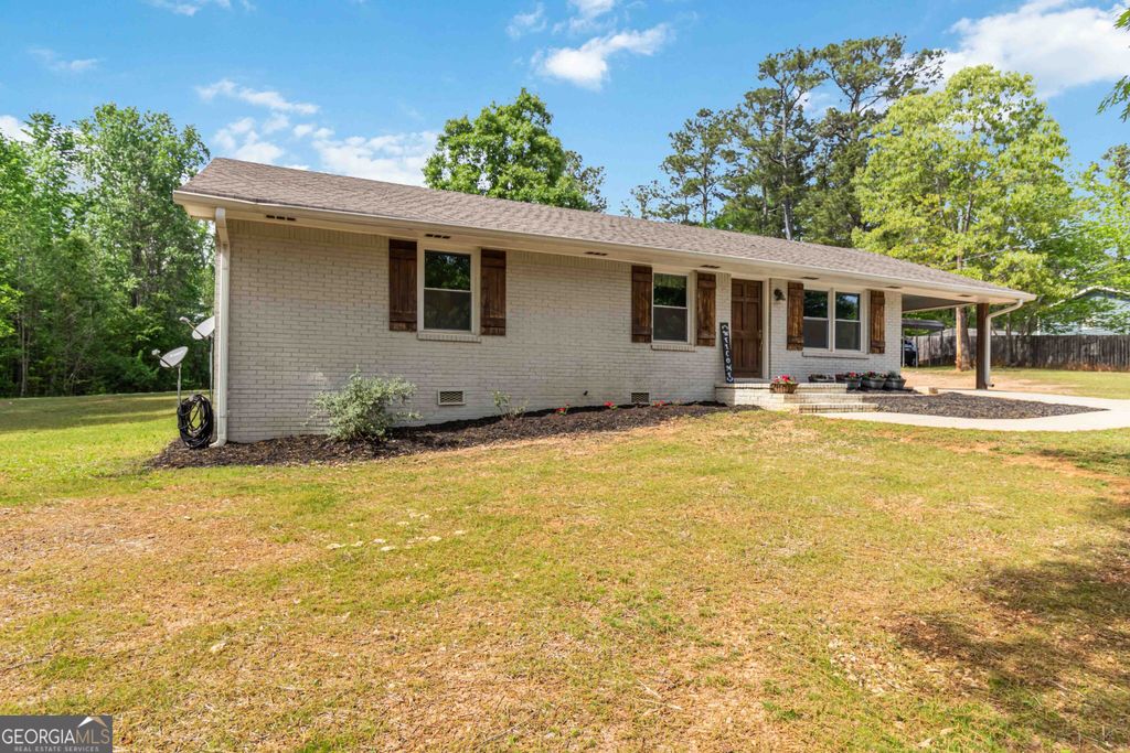 Photo of 899 simmons, social circle, GA 30025 (MLS # 10736439)