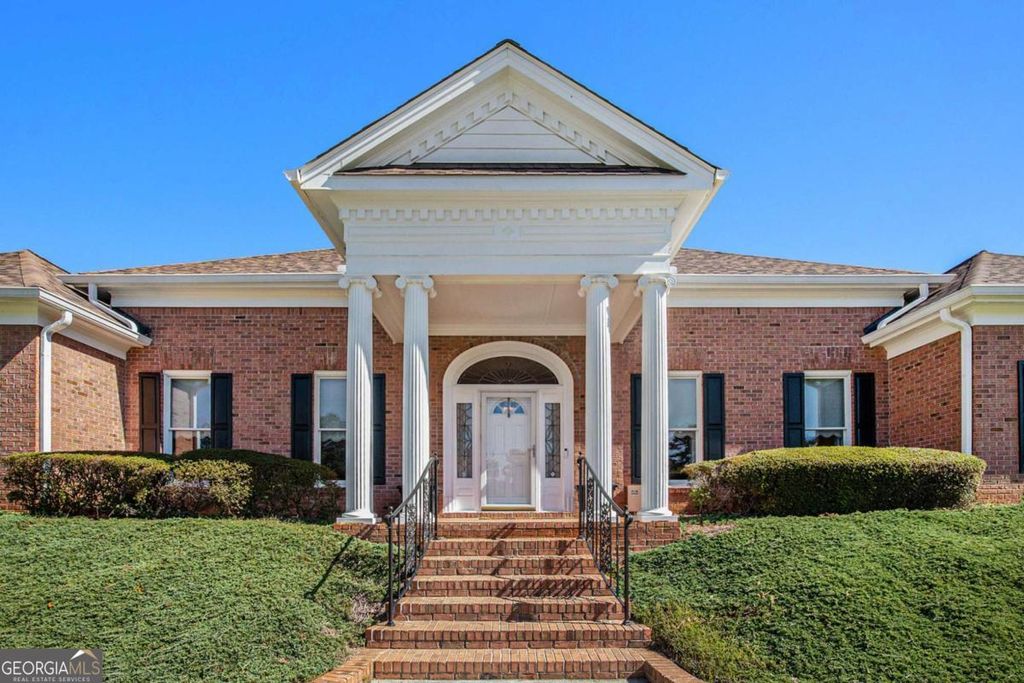 Photo of 2461 Grande Oak Circle, Lawrenceville, GA 30043 (MLS # 10630488)
