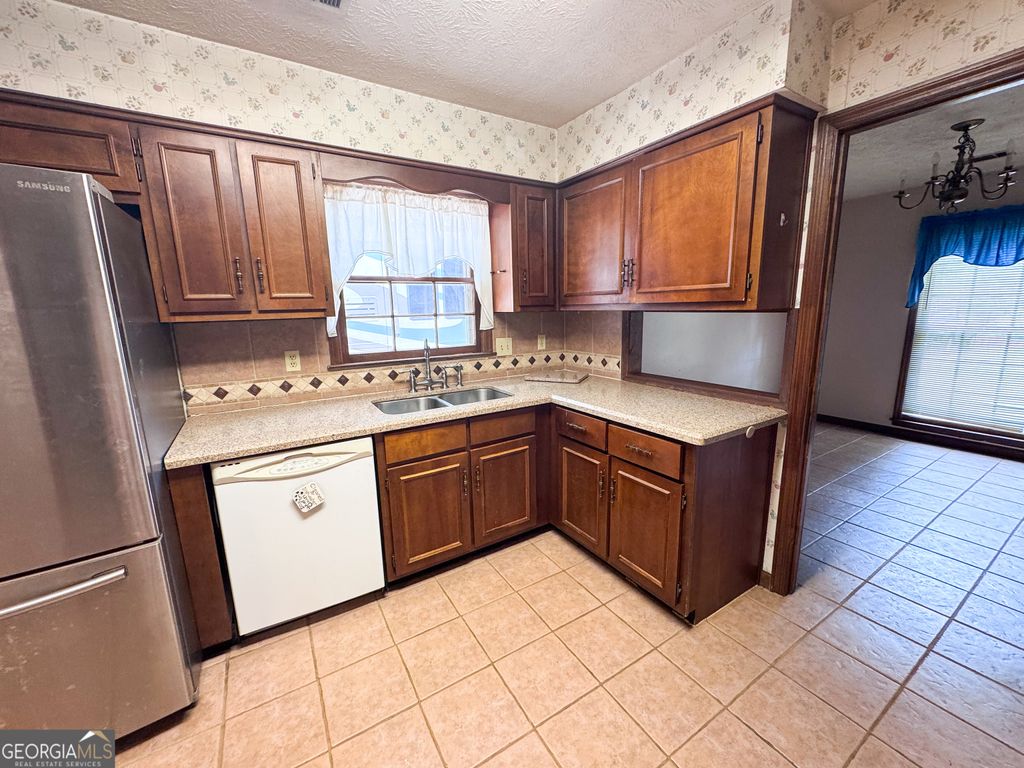 Photo of 123 Hazel Way, Lagrange, GA 30241 (MLS # 10793332)