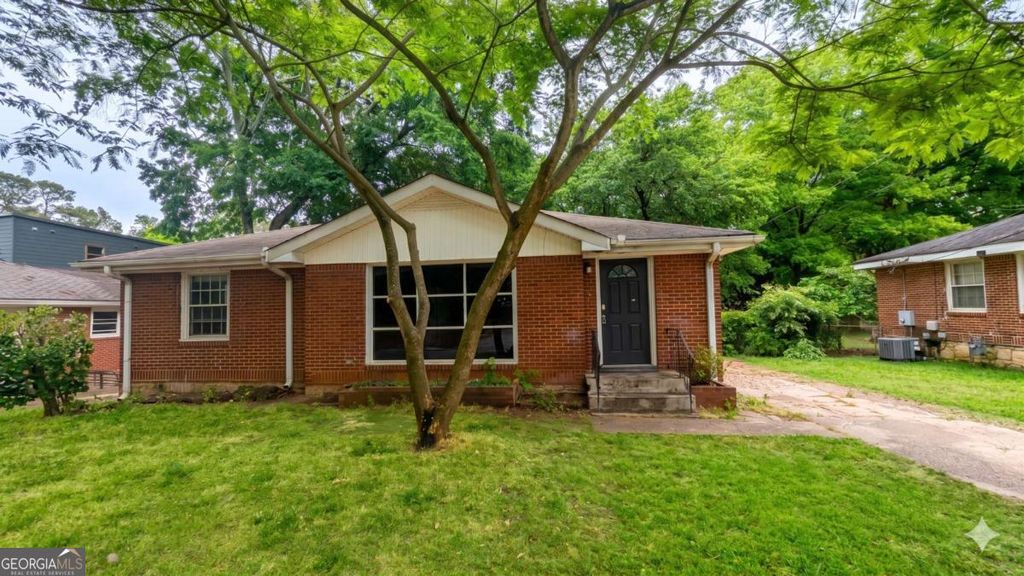 Photo of 216 Austin Avenue NE, Marietta, GA 30060 (MLS # 10753306)