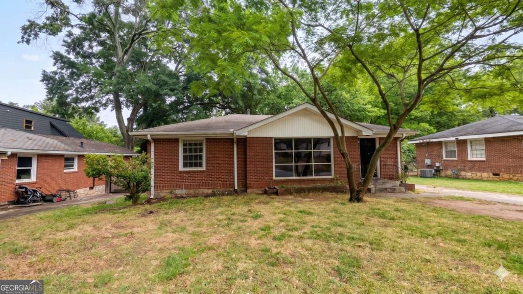 Photo of 216 Austin Avenue NE, Marietta, GA 30060 (MLS # 10753306)