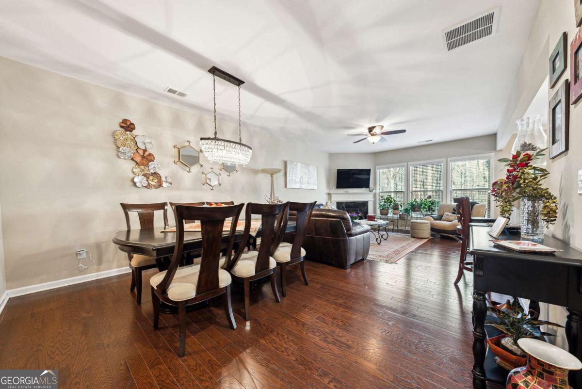 1635 Hampton Oaks DR