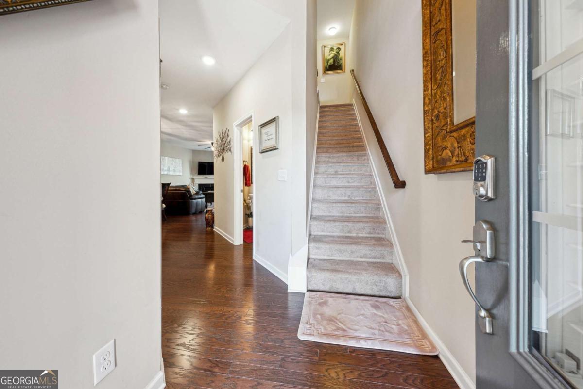 1635 Hampton Oaks DR