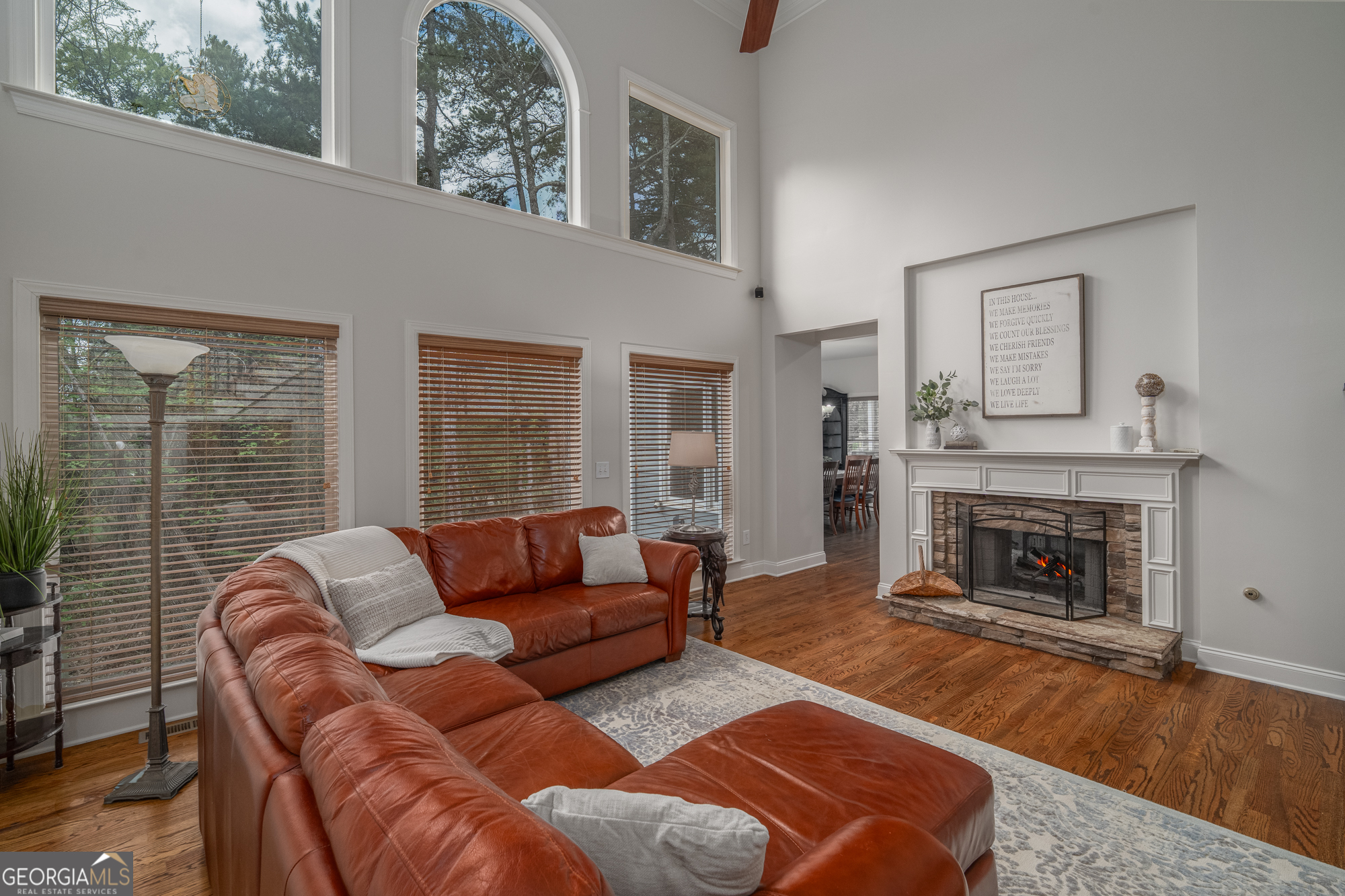 508 Crested Hawk RDG