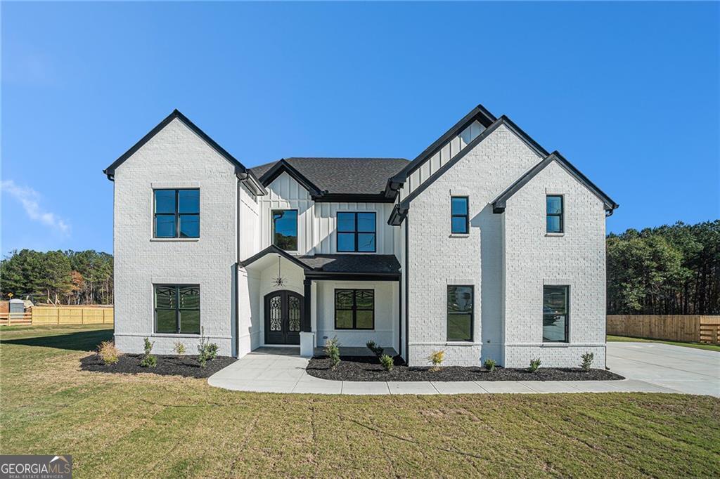3825 Hall RD