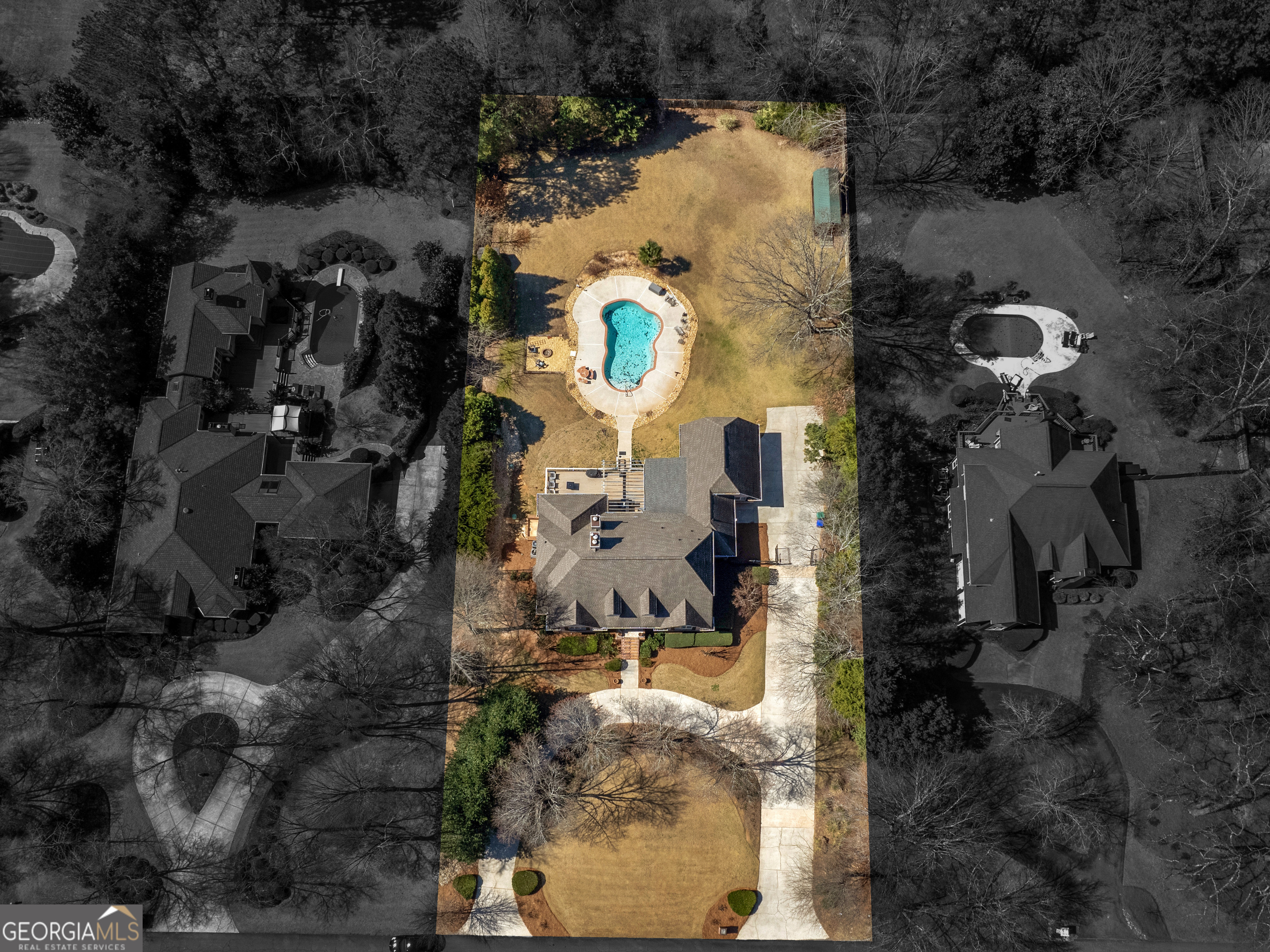 8531 N Shore DR