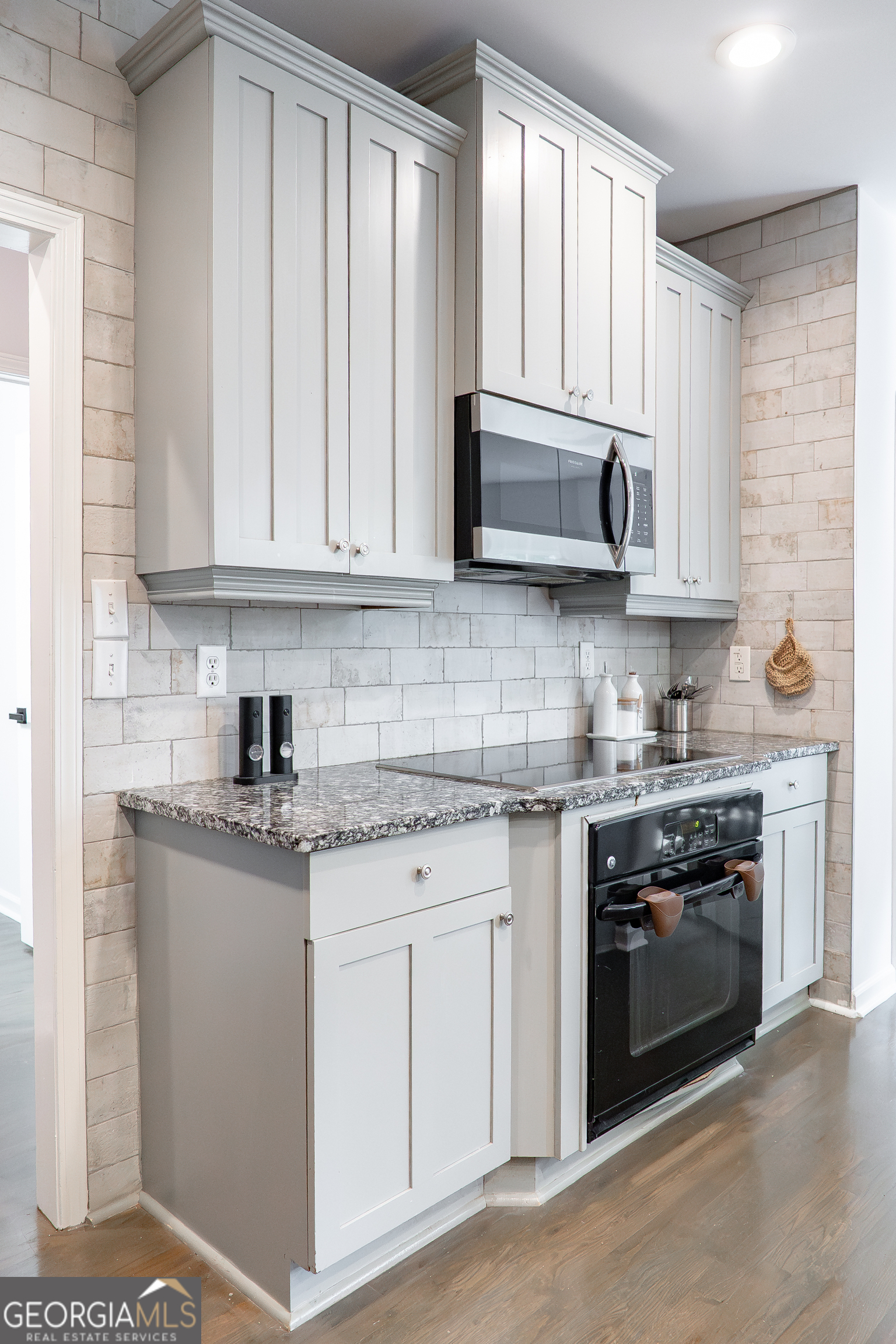 MORNINGBROOKE - Residential