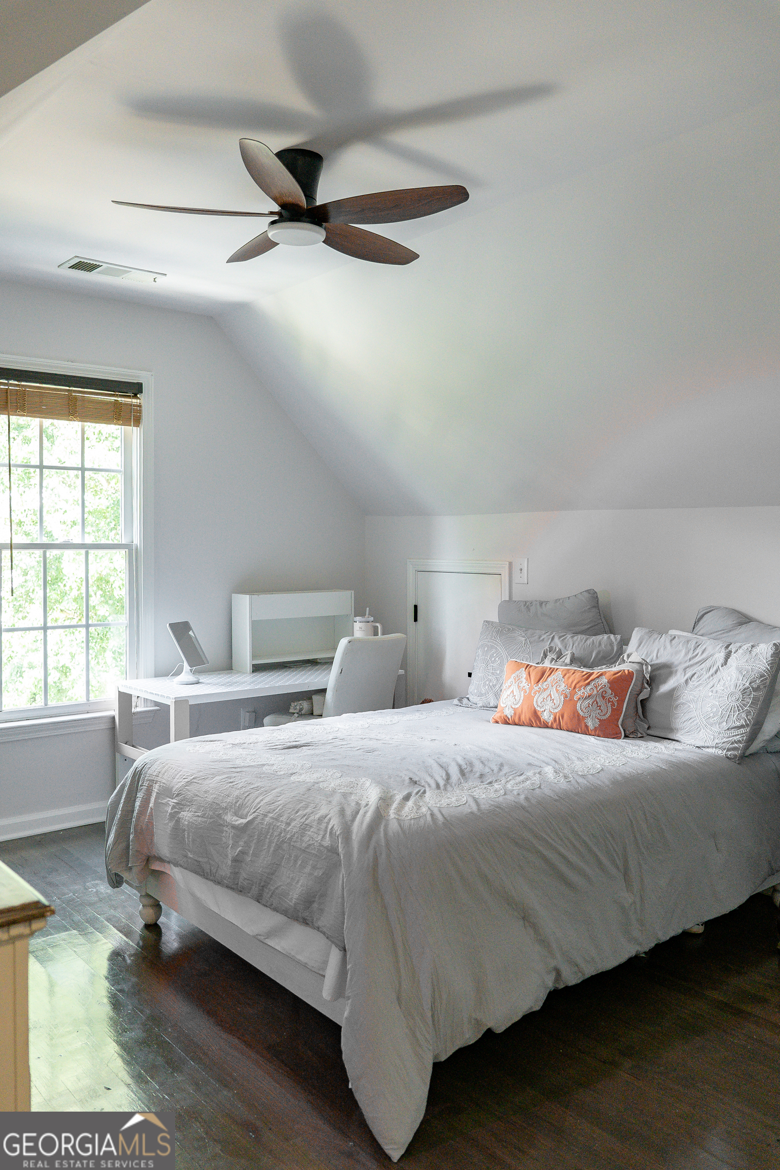 MORNINGBROOKE - Residential