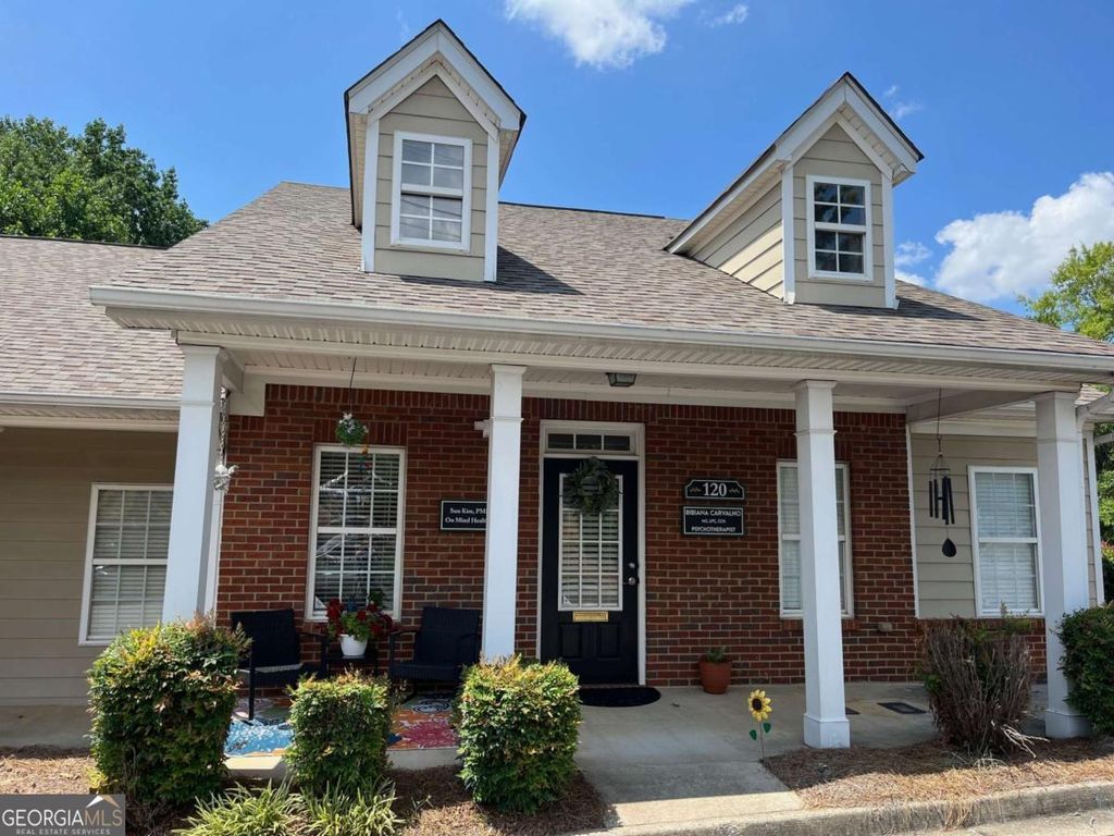 Photo of 120 Prospect Place, Alpharetta, GA 30005 (MLS # 10686929)