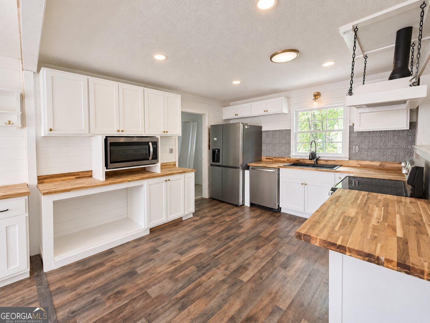 310 Cavalier RD