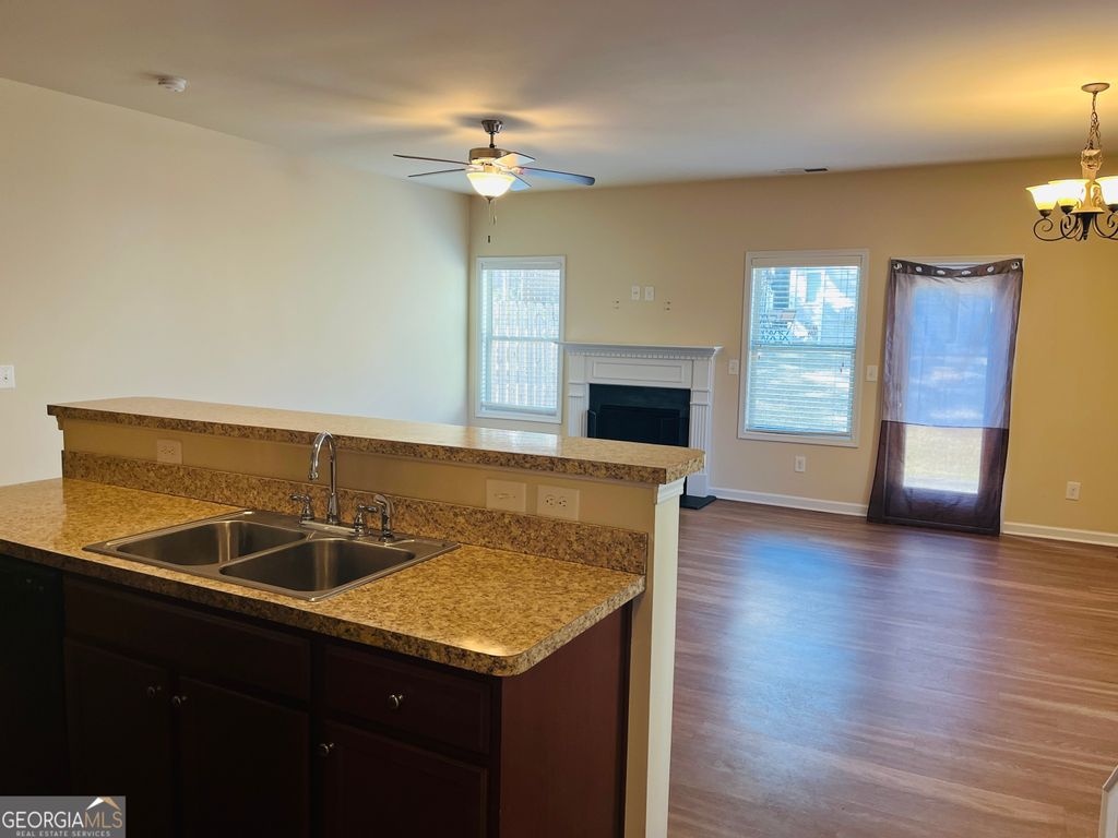 Photo of 233 Bobbie Way, Woodstock, GA 30189 (MLS # 10699226)