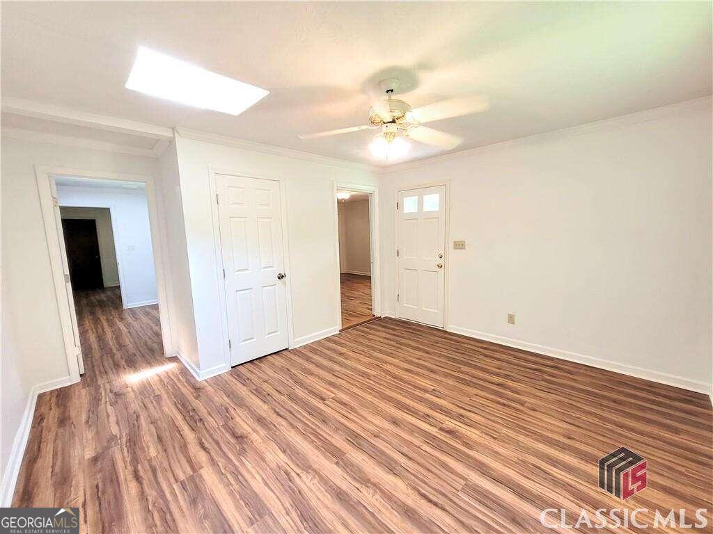 Picture for the property 10277186, 3 beds, 2 baths