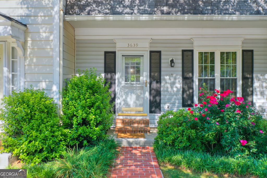 Photo of 3639 Monticello Commons, Peachtree Corners, GA 30092 (MLS # 10756055)