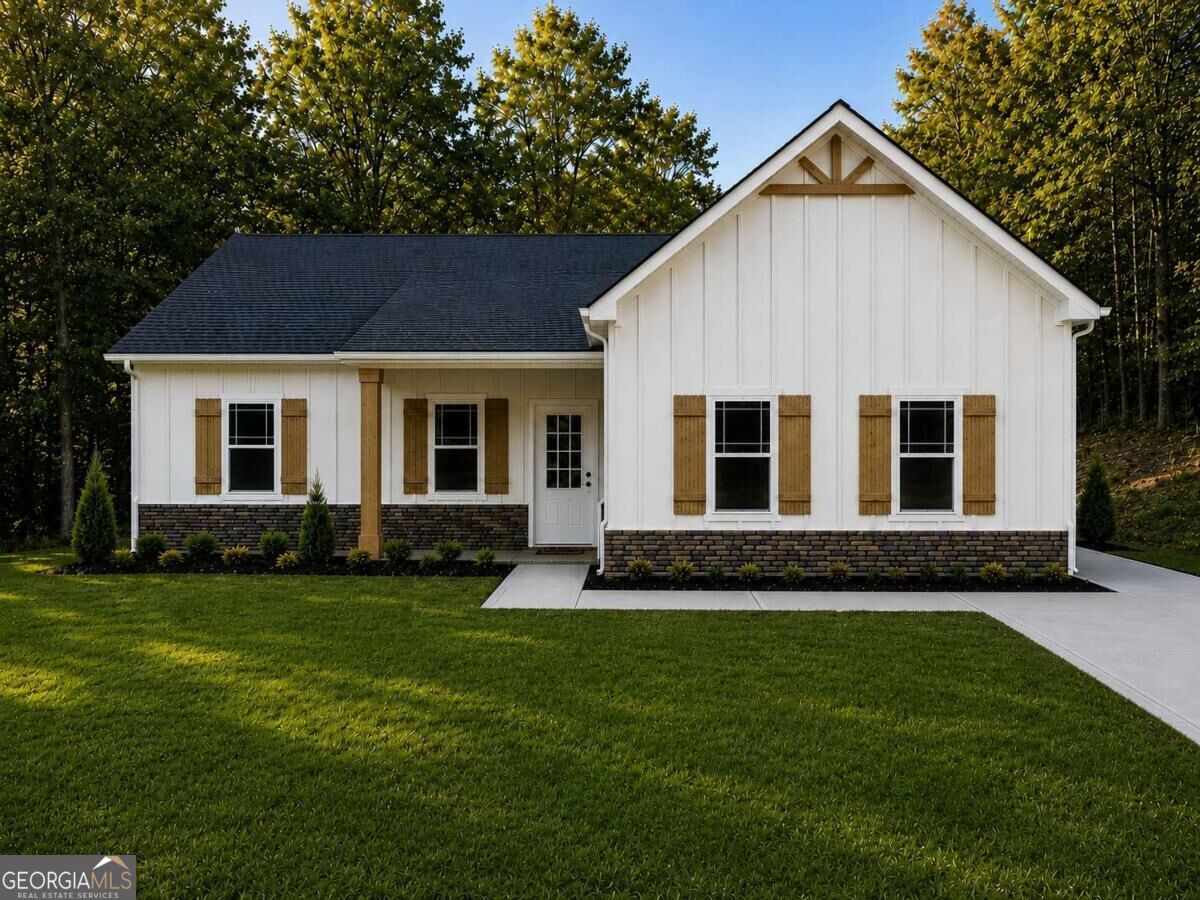 2818 Holly Springs RD