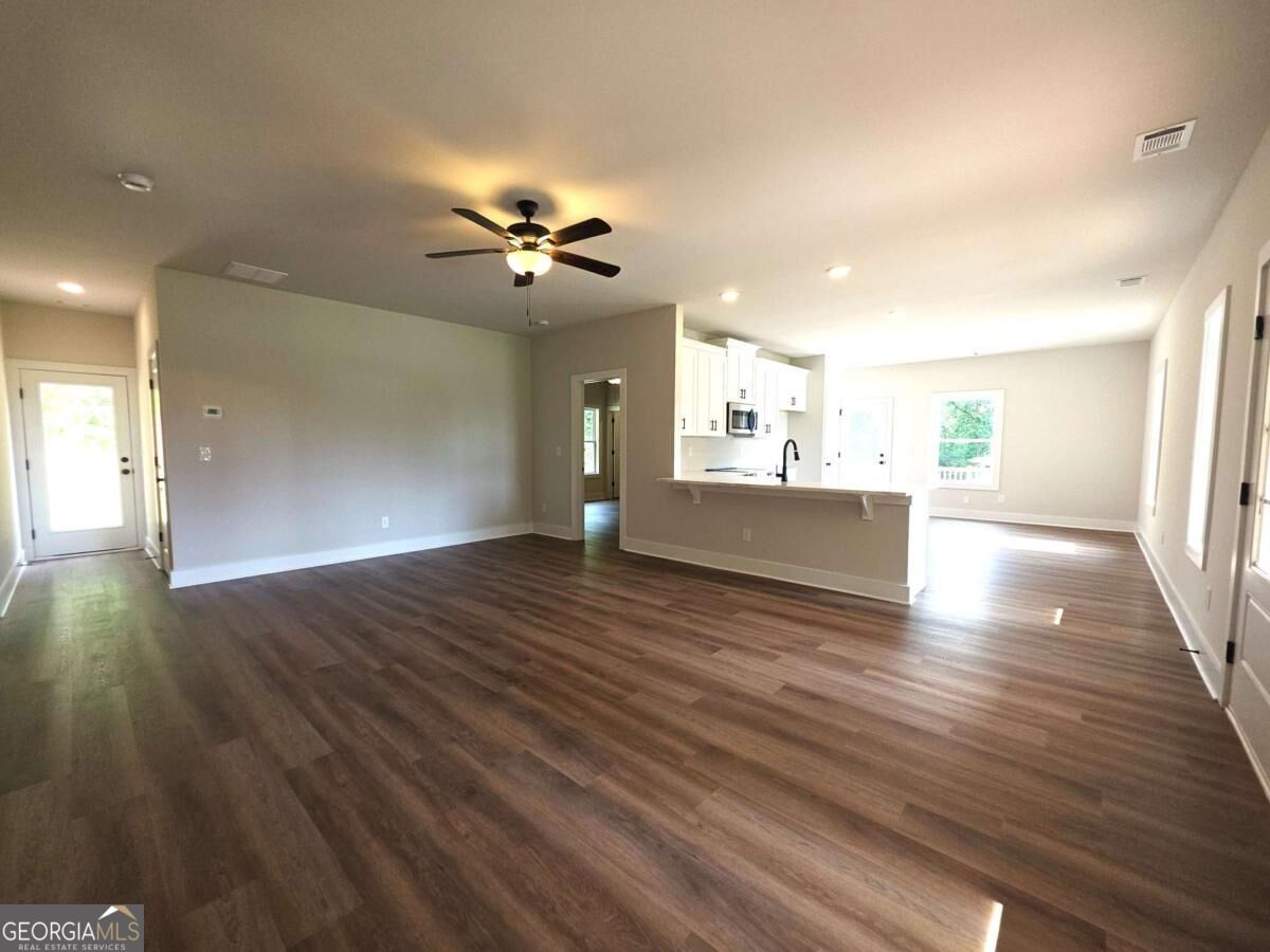2818 Holly Springs RD
