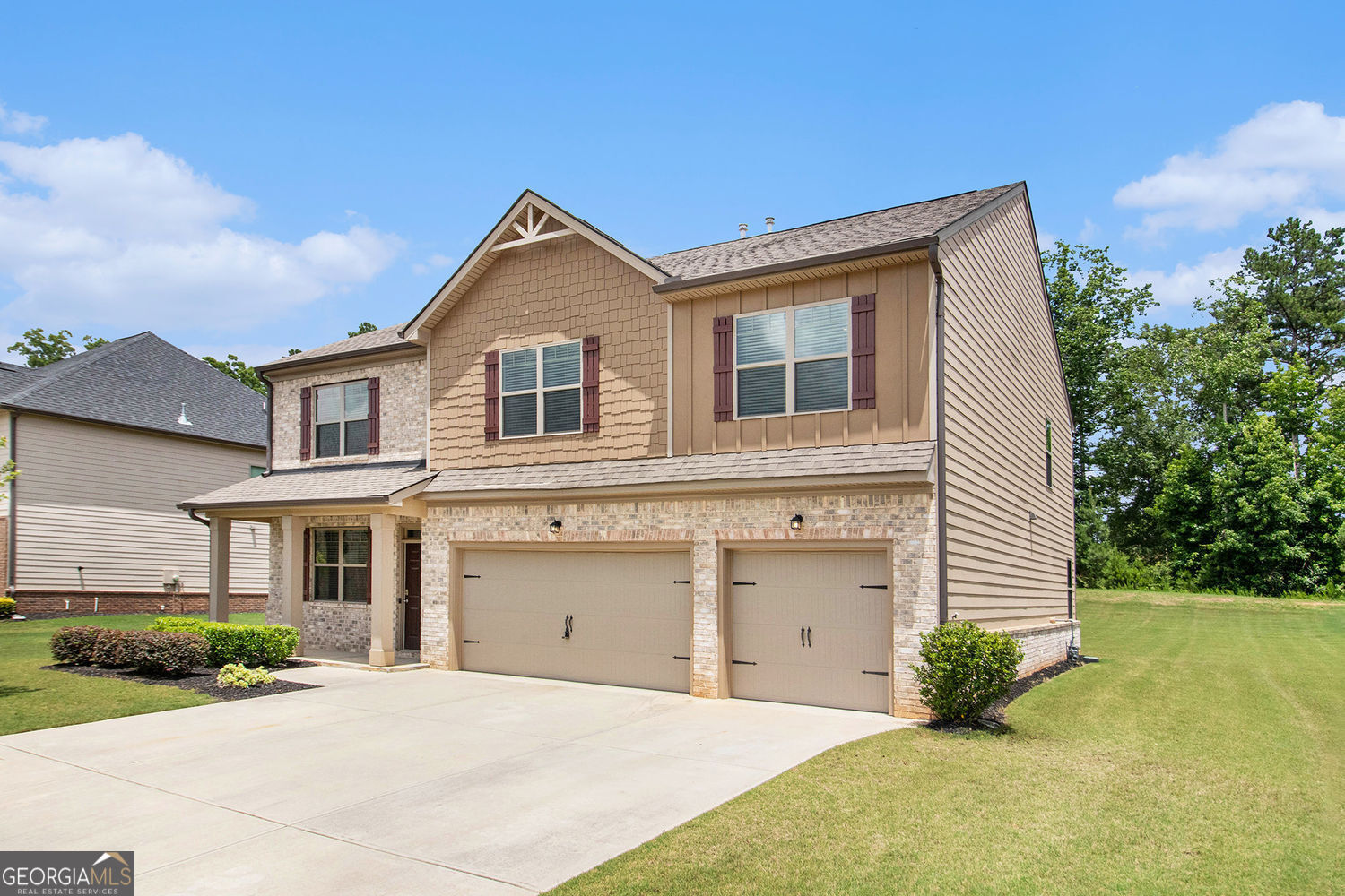 8041 Louis DR