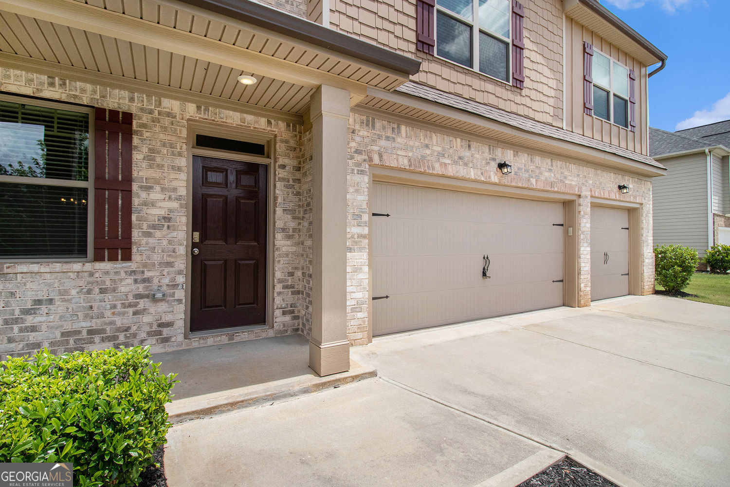 8041 Louis DR