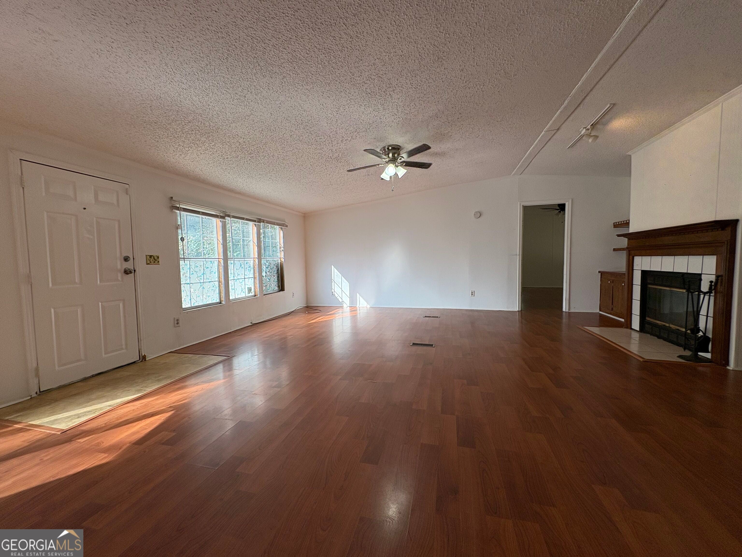 227 Lancelot RD