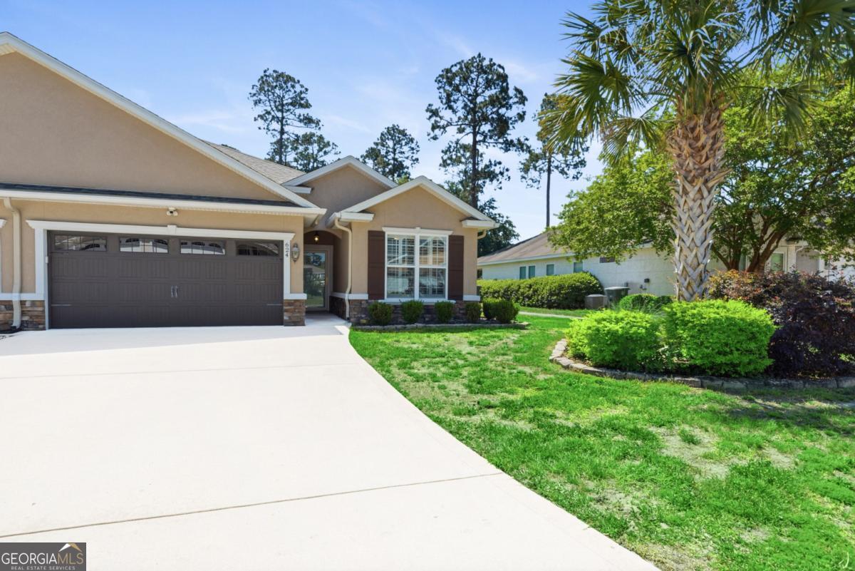 624 Eagle BLVD