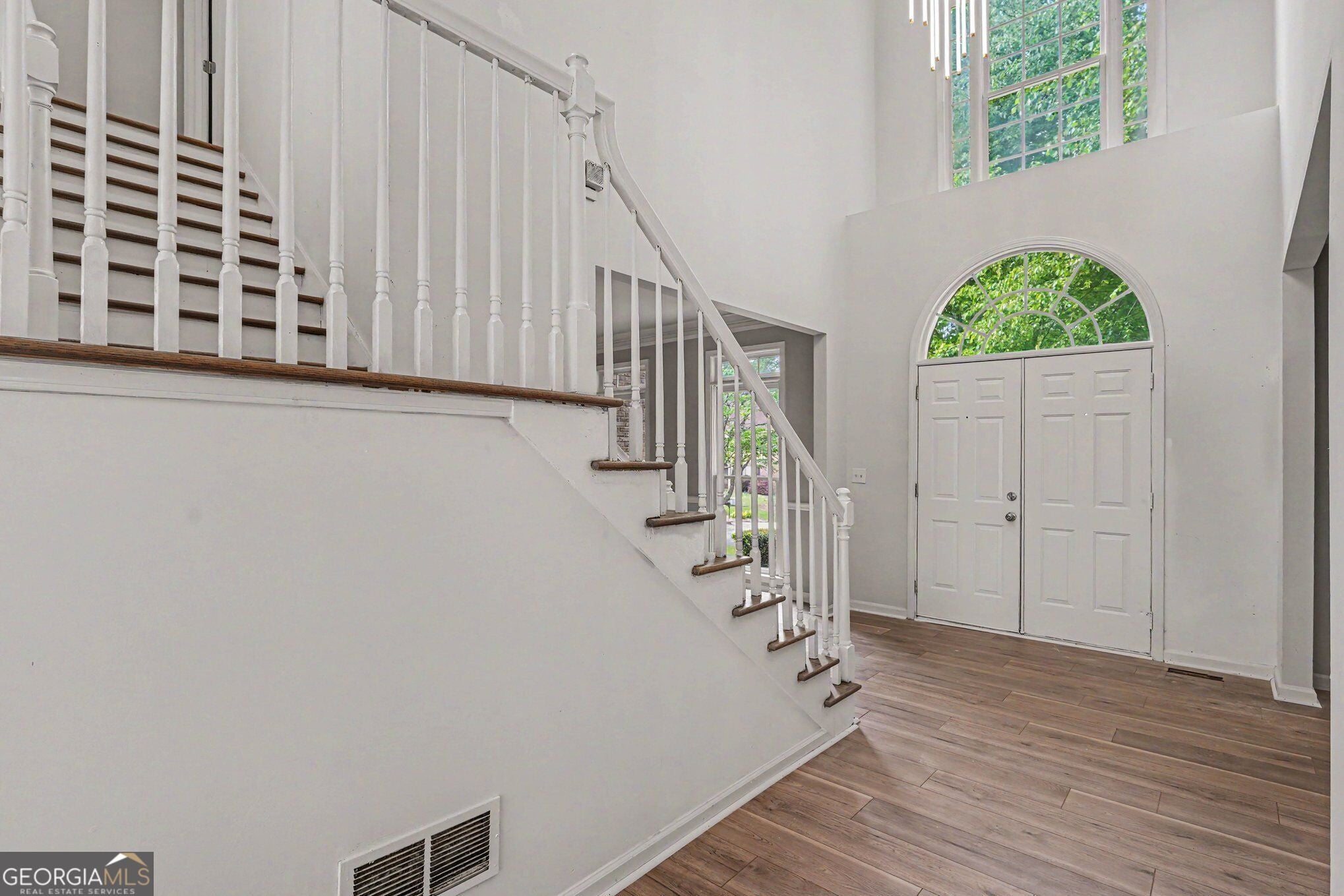 3927 Broadleaf WALK