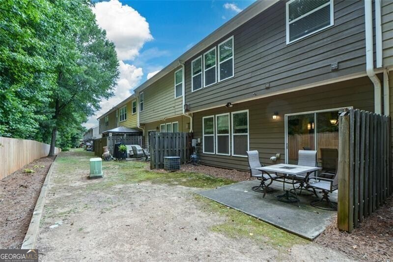 Waterside at Ellison Lakes Townhomes - Residential