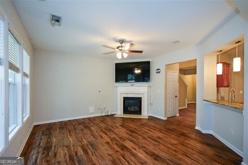 Waterside at Ellison Lakes Townhomes - Residential