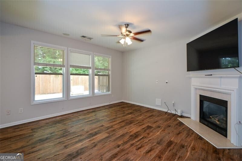 Waterside at Ellison Lakes Townhomes - Residential