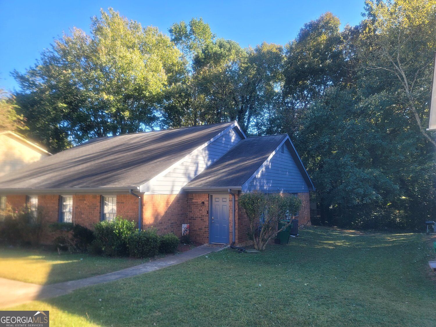 5272 Ridge Forest DR