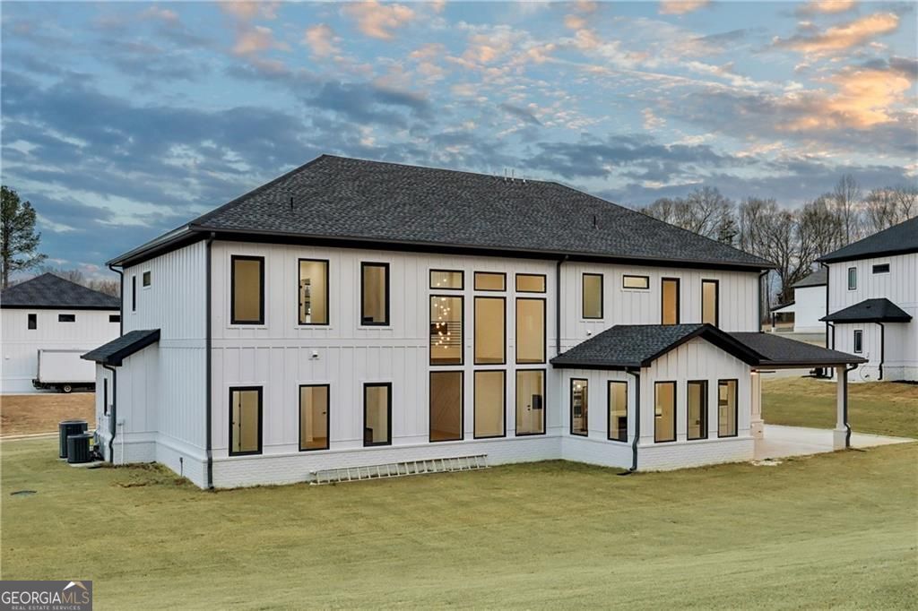93 Rocky Ridge WAY