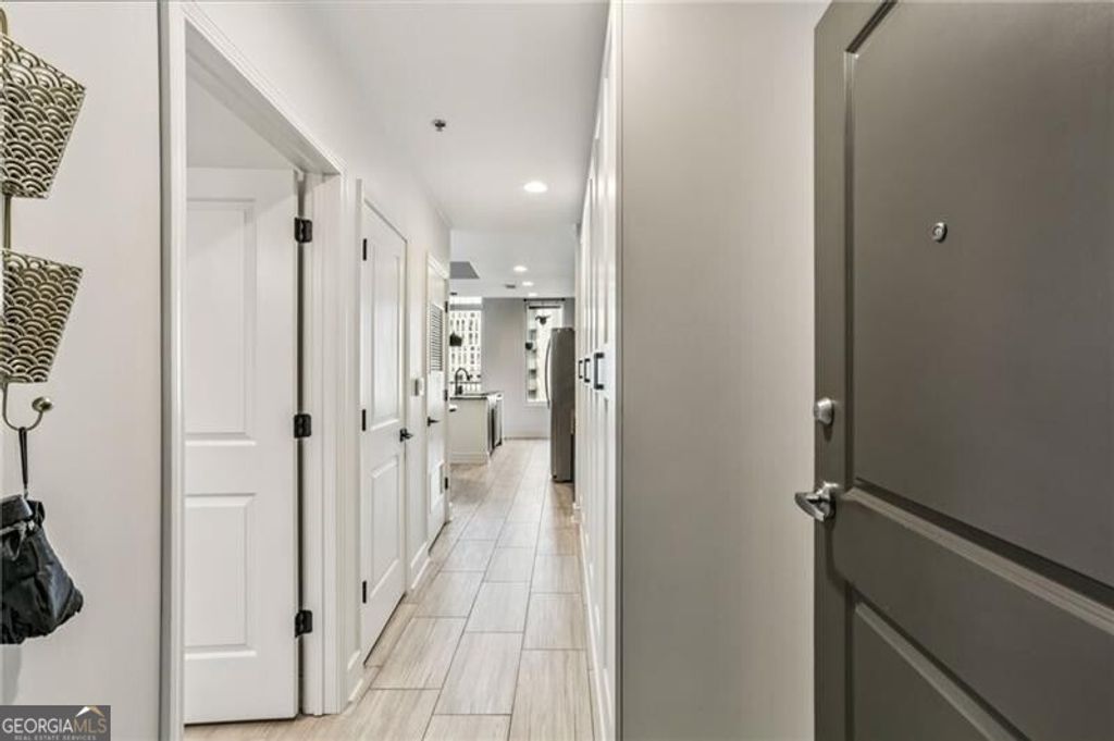 Photo of 44 Peachtree Place NW #1428, Atlanta, GA 30309 (MLS # 10681789)