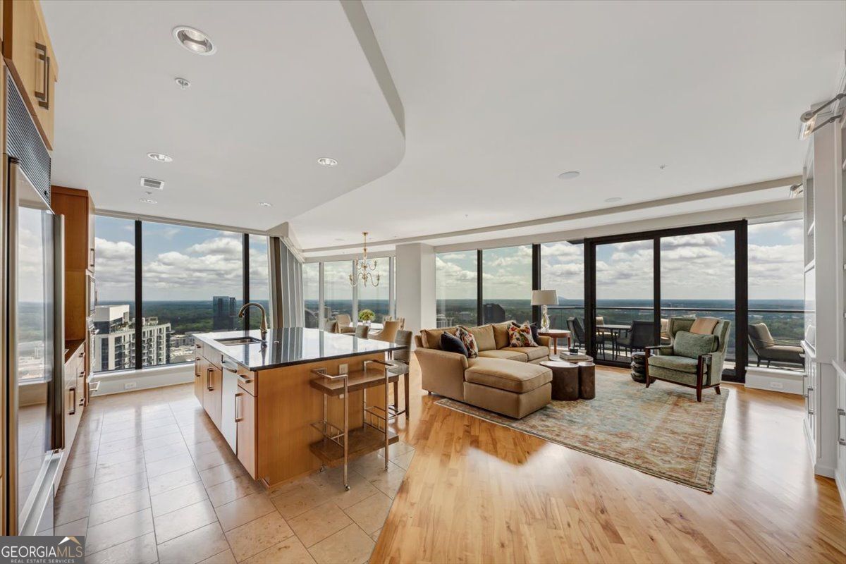 3344 Peachtree RD NE 3504