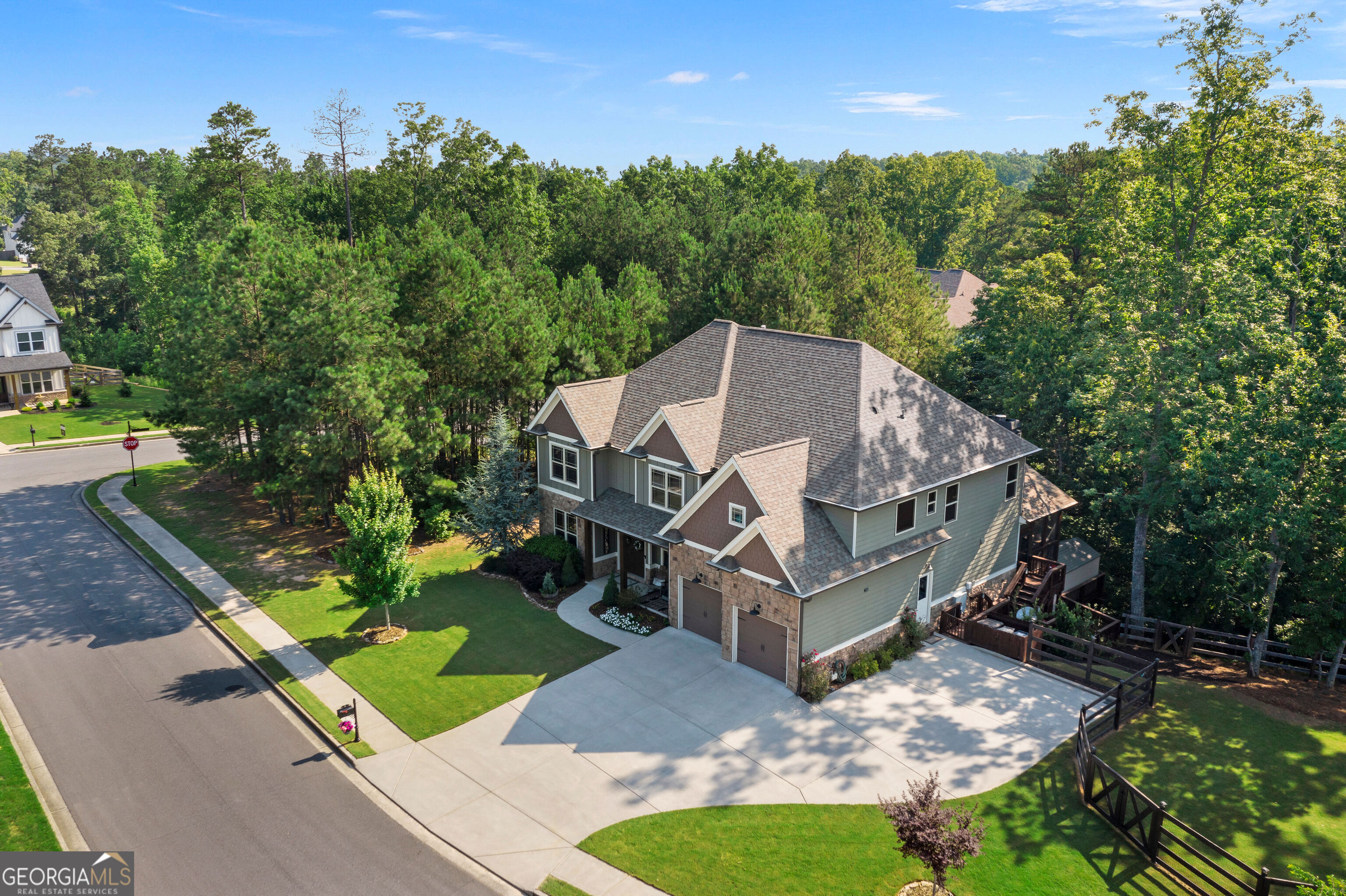 4 Bluff CT SE