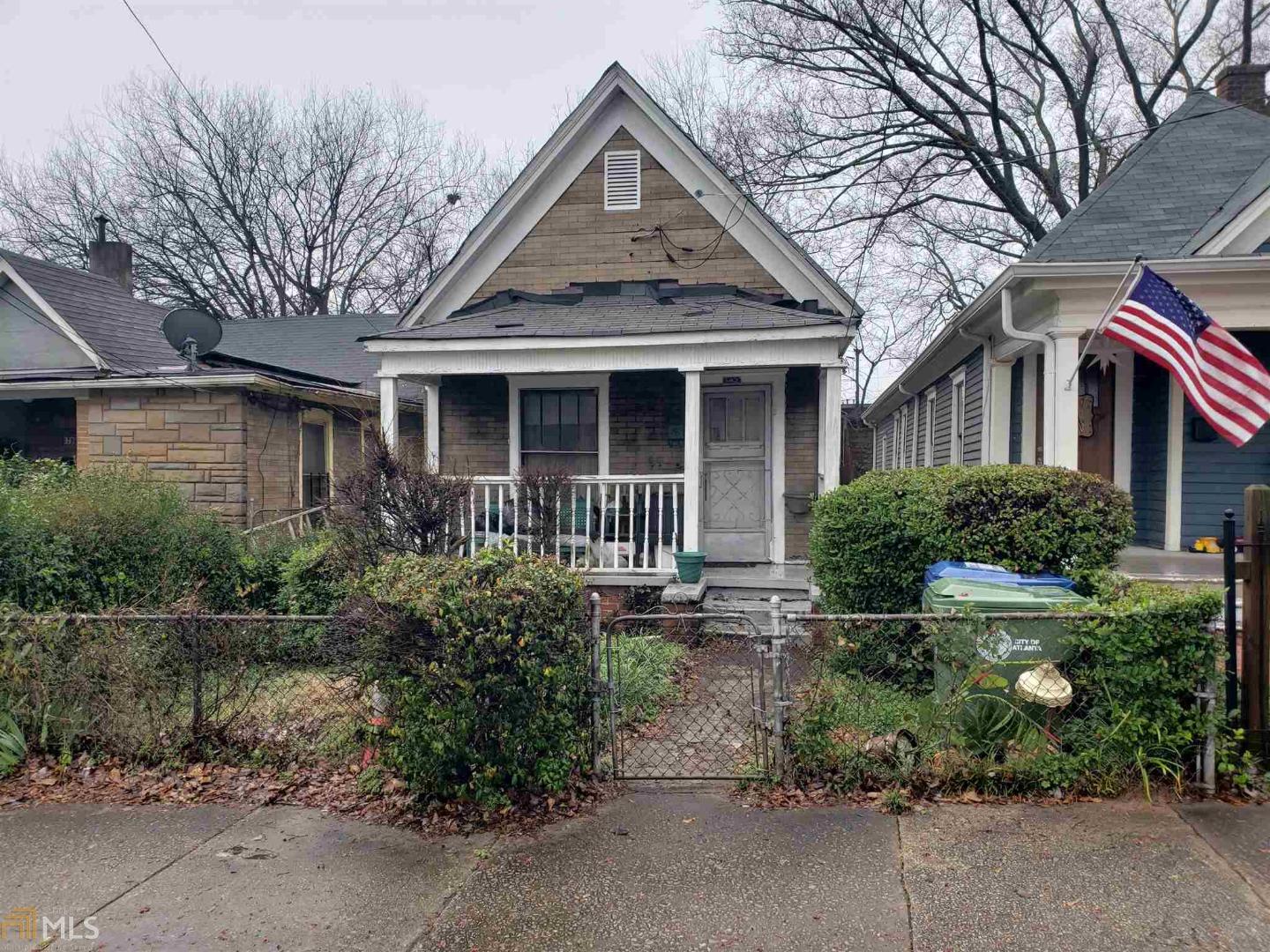 Atlanta's hottest neighborhood, the Old Fourth Ward. Incredible rehab opportunity on 2 bed/1 bath home steps away from The Beltline, Krog Street Market & so much more. House needs complete remodel. Mintues from Ponce City Market, Historic Old Fourth Ward Park, Freedom Park, Edgewood Street Car & The Shops of Inman. One of the most walkable locations in the city.