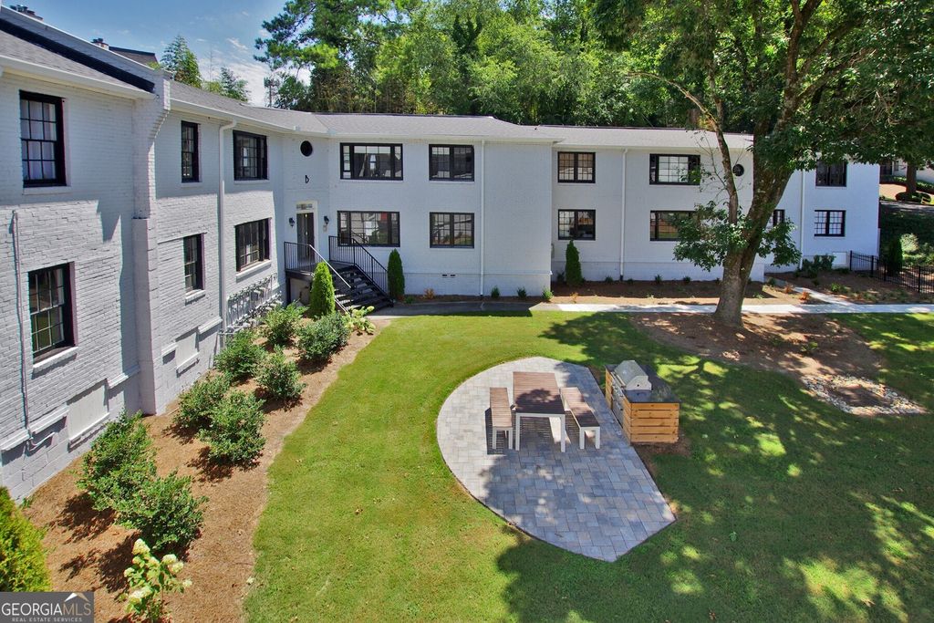 Photo of 99 Peachtree Memorial Drive #C2, Atlanta, GA 30309 (MLS # 10754259)