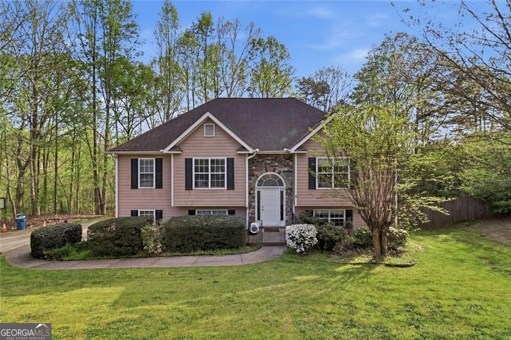 Photo of 1235 Smoke Hill Lane, Hoschton, GA 30548 (MLS # 10725579)