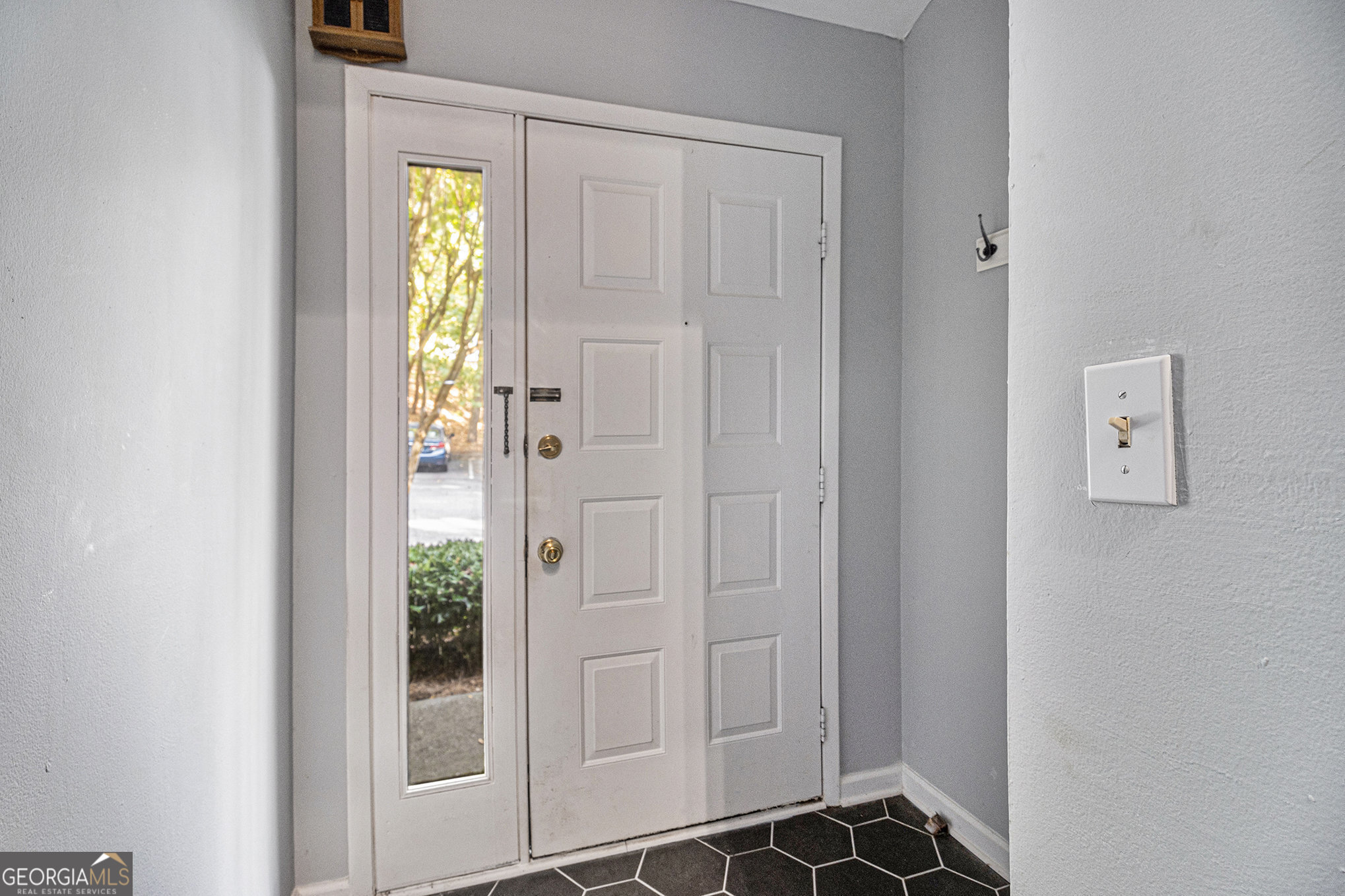 1702 Woodcliff DR NE