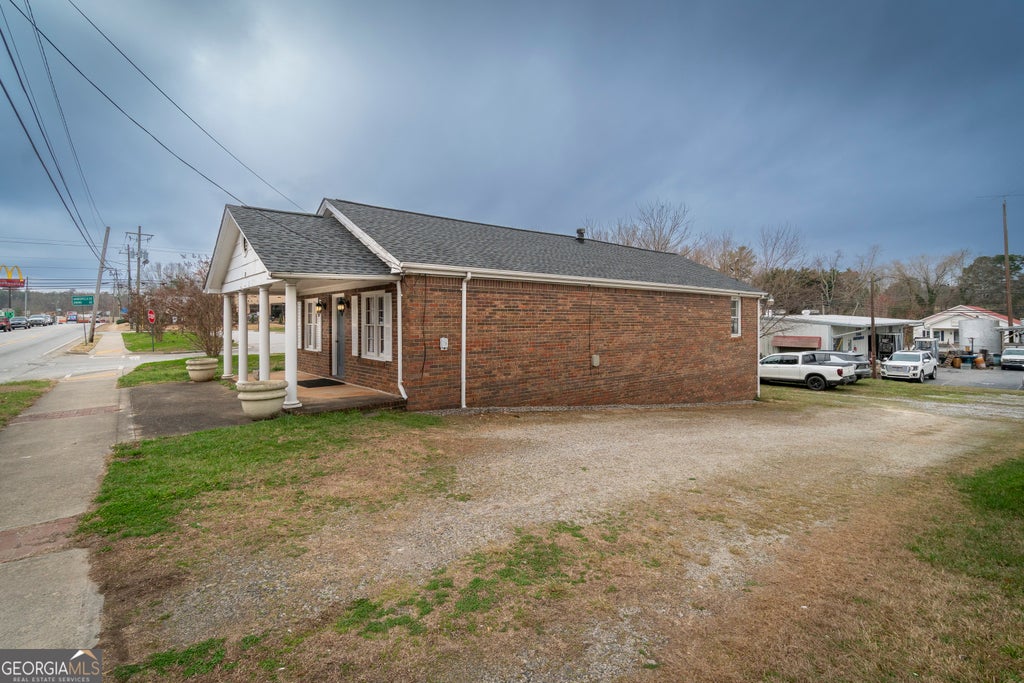 Photo of 60 S Main Street, Cleveland, GA 30528 (MLS # 10813354)